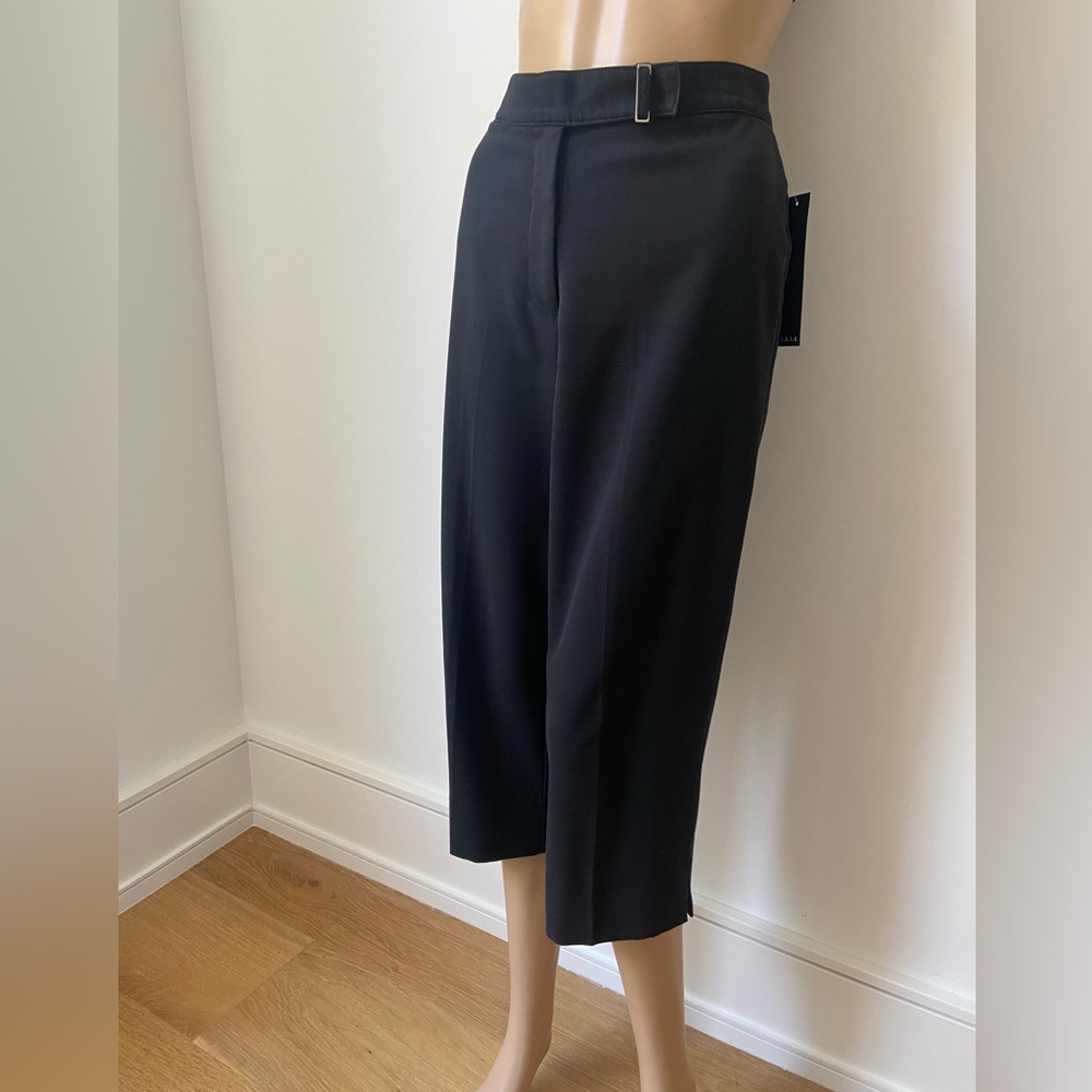 Stylish black bermuda pants